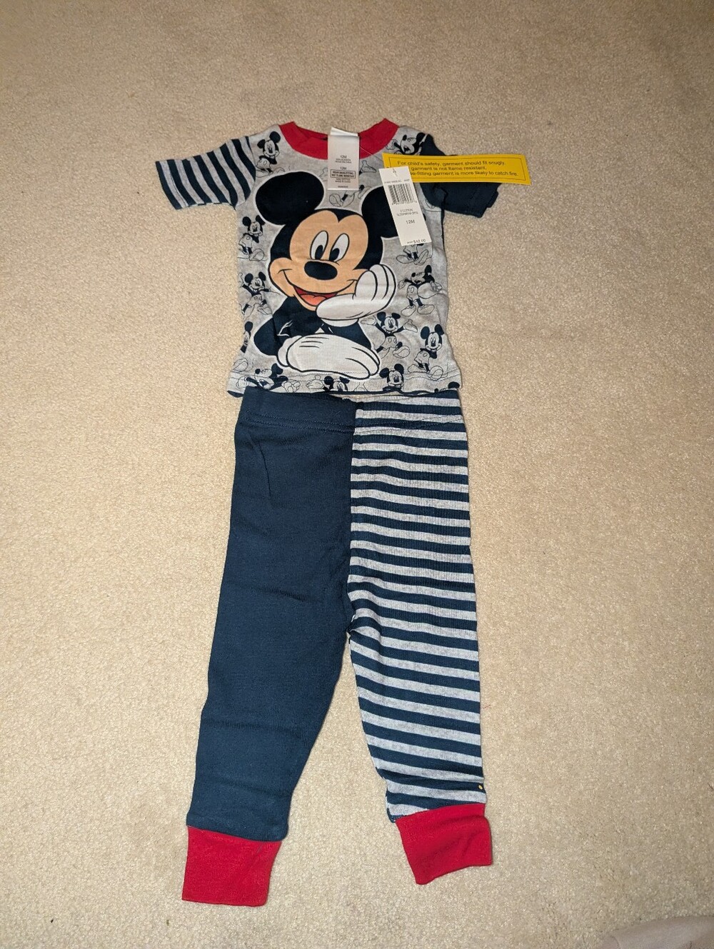 Nwt Mickey mouse pjs